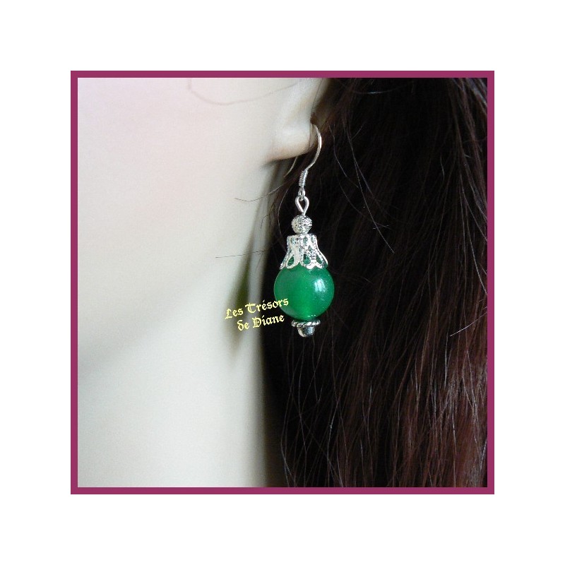 Boucles d'oreilles en jade impérial Boucles d'oreilles en jade impérial