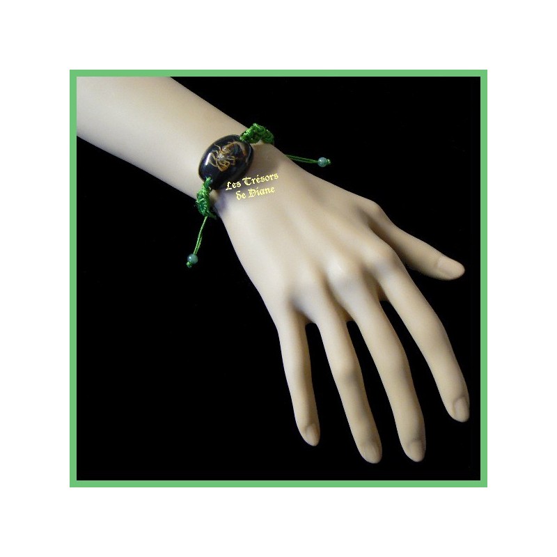 Bracelet avec véritable scorpion jaune du désert Bracelet avec véritable scorpion jaune du désert