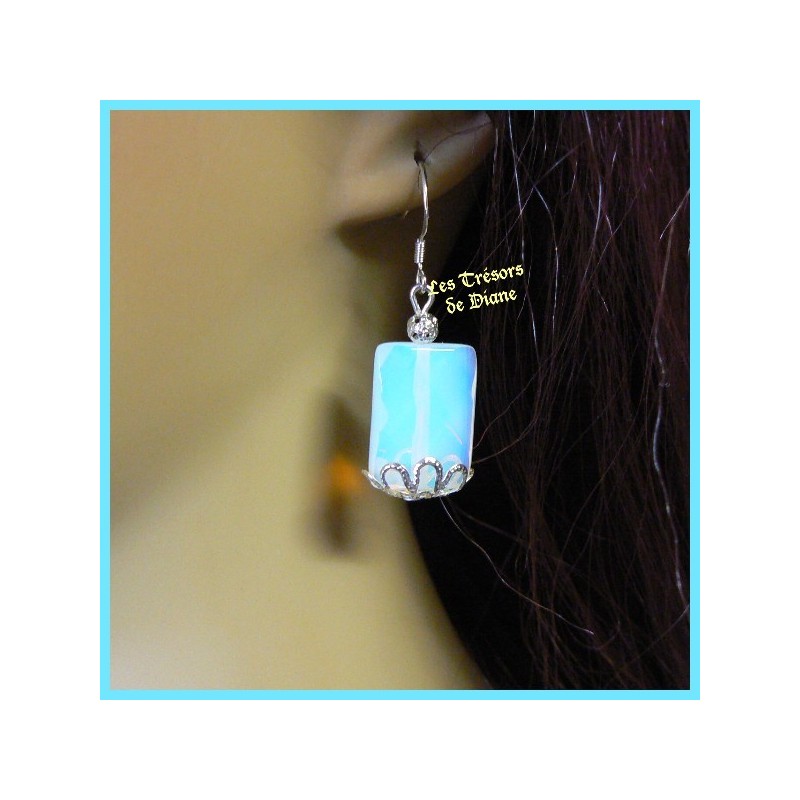 Boucles d'oreilles en opalite facetée