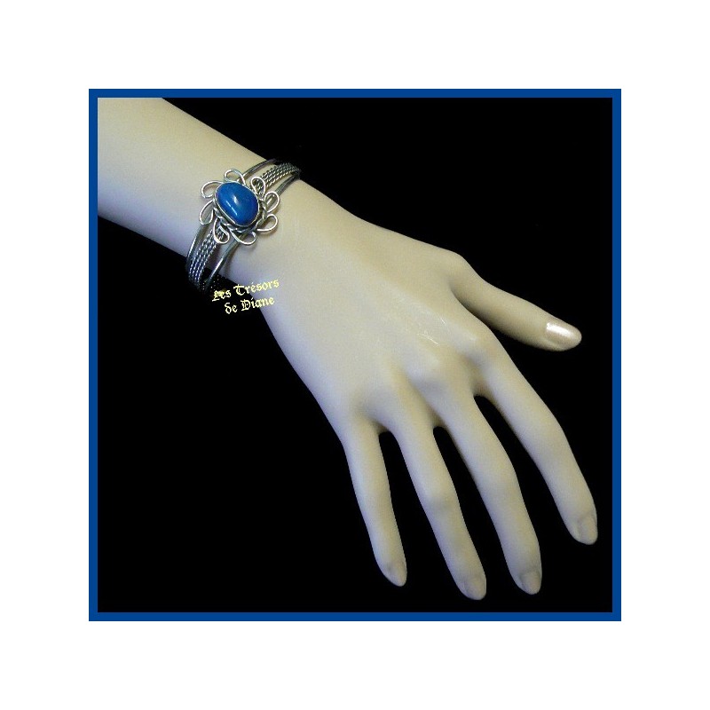 Bracelet arisanal en agate naturelle bleue