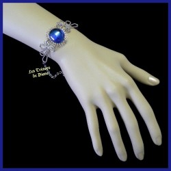 Bracelet du Pérou avec demie-sphère en verre bleu outremer AB