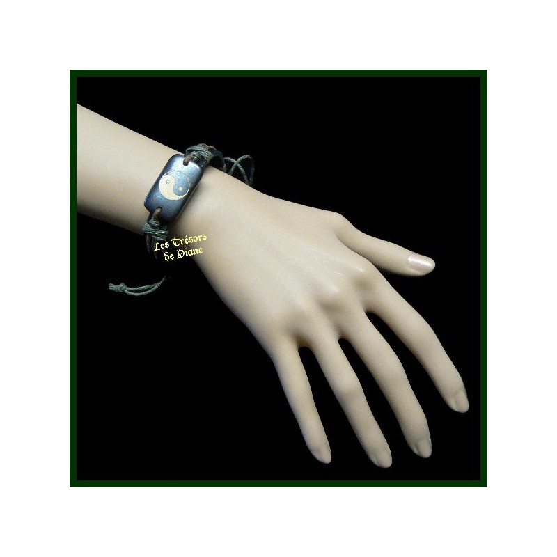 Bracelet surfeur en cuir PEACE AND LOVE Bracelet surfeur en cuir PEACE AND LOVE