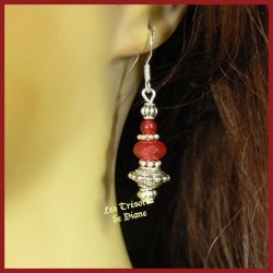 Boucles d'oreilles en jade rouge framboise