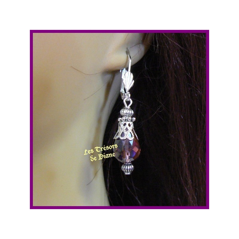 Boucles d'oreilles en cristal prune Boucles d'oreilles en cristal prune
