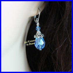 Boucles d'oreilles en cristal bleu