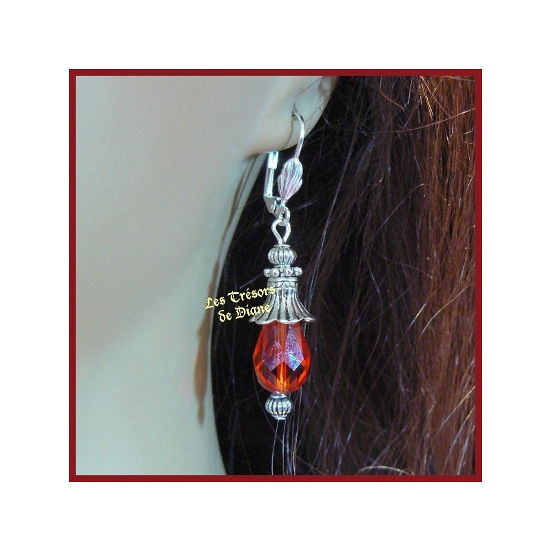 Boucles d'oreilles en cristal rouge