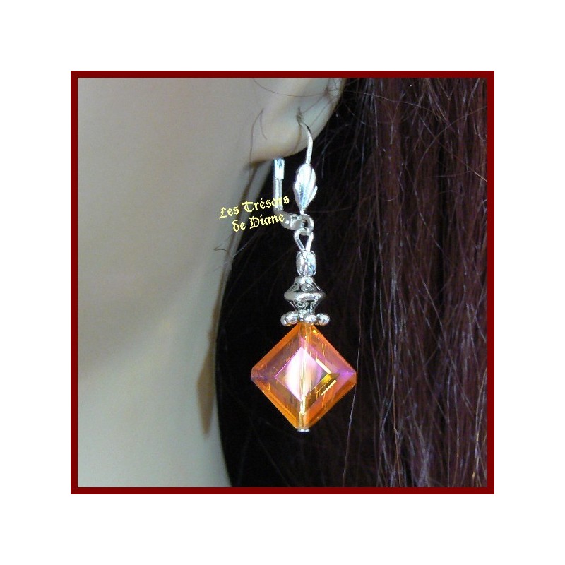 Boucles d'oreilles en cristal irisé faceté orange