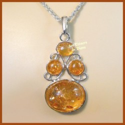 Pendentif en AMBRE DE SYNTHESE