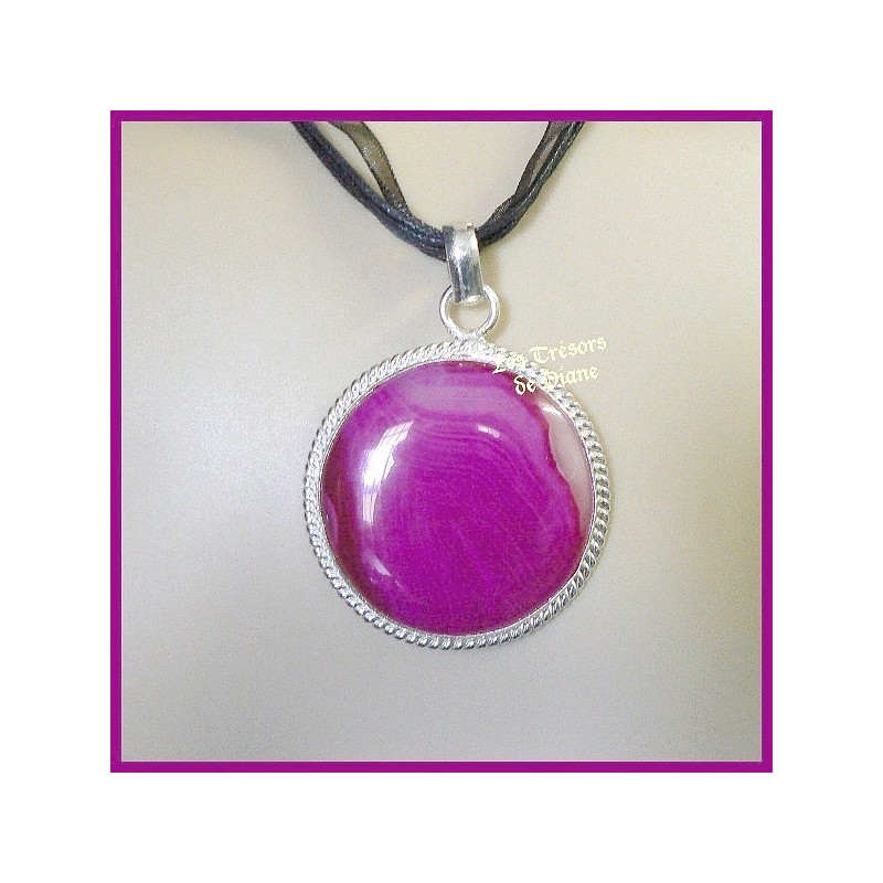 Pendentif prestige en AGATE naturelle sertie argent Pendentif prestige en AGATE naturelle sertie argent