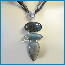 Pendentif 3 CABOCHONS en labradorite naturelle