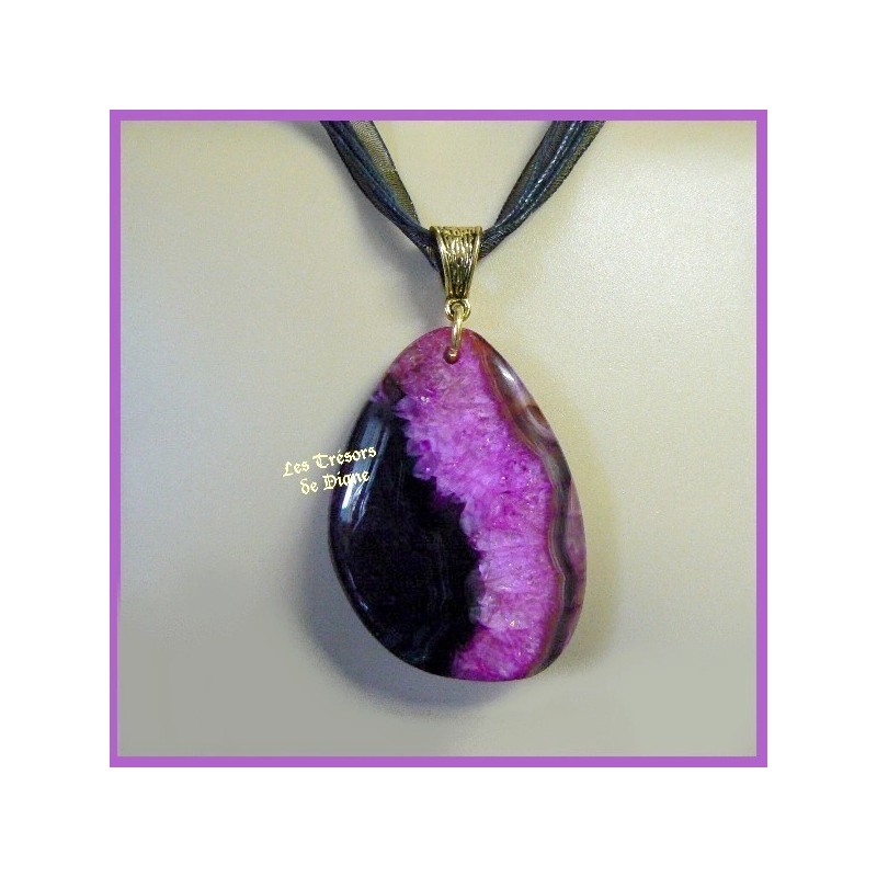 Pendentif en agate naturelle