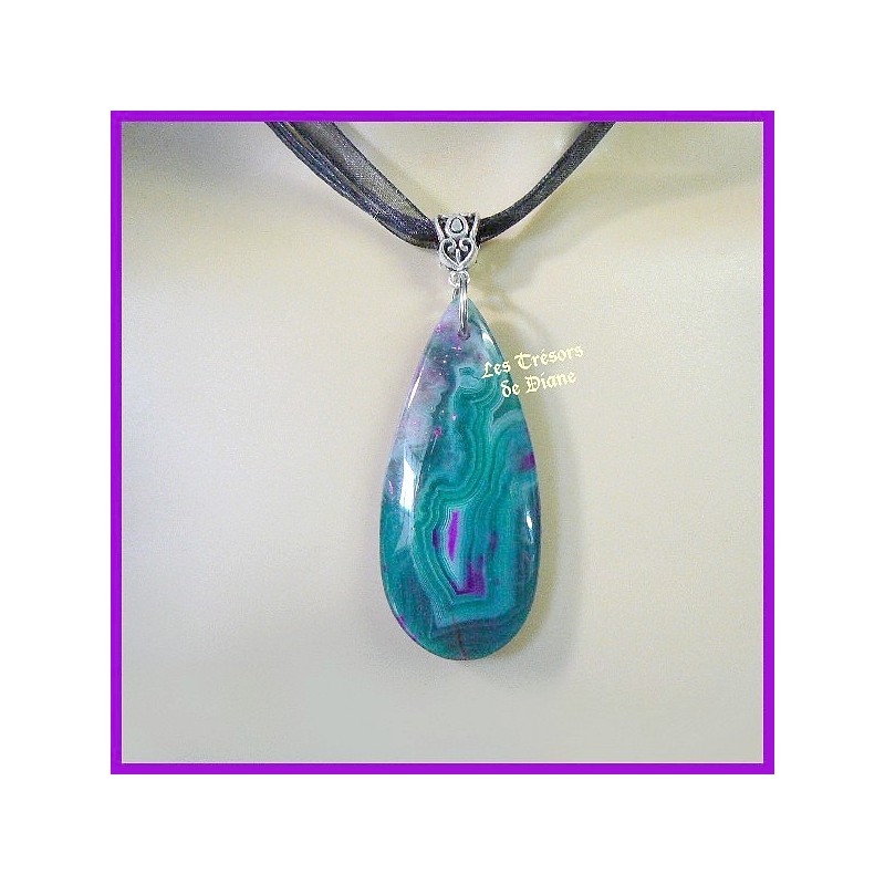 Pendentif LARME en agate naturelle Pendentif LARME en agate naturelle