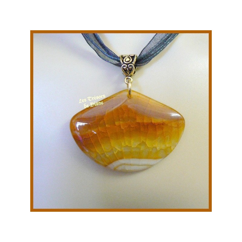 Pendentif en AGATE DRAGON naturelle Pendentif en AGATE DRAGON naturelle