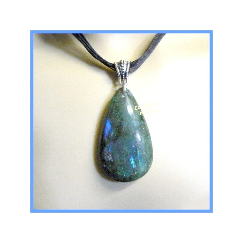 Pendentif LARME en labradorite naturelle