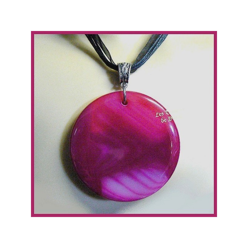 Pendentif ROND en AGATE Pendentif ROND en AGATE