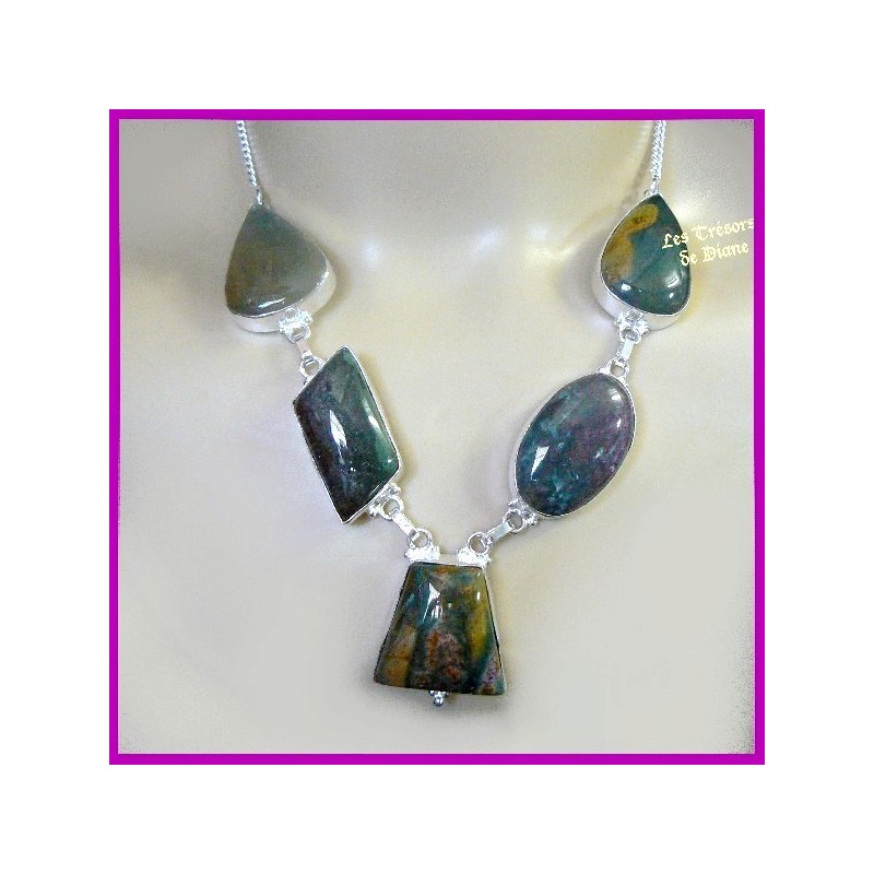 Collier PRESTIGE en HELIOTROPE naturel sertis argent Collier PRESTIGE en HELIOTROPE naturel sertis argent