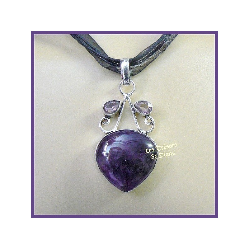 Pendentif PRESTIGE en AMETHYSTE naturelle Pendentif PRESTIGE en AMETHYSTE naturelle