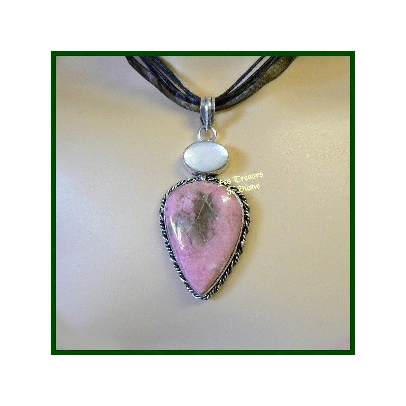 Pendentif en RHODONITE naturelle ROSALINE Pendentif en RHODONITE naturelle ROSALINE
