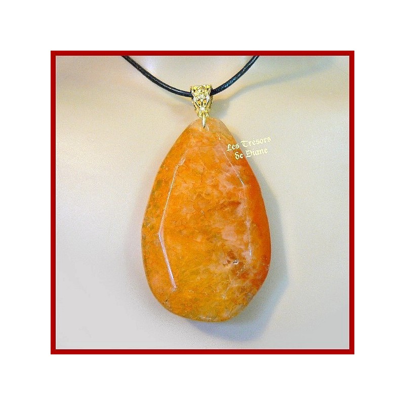 Pendentif géode en AGATE Pendentif géode en AGATE