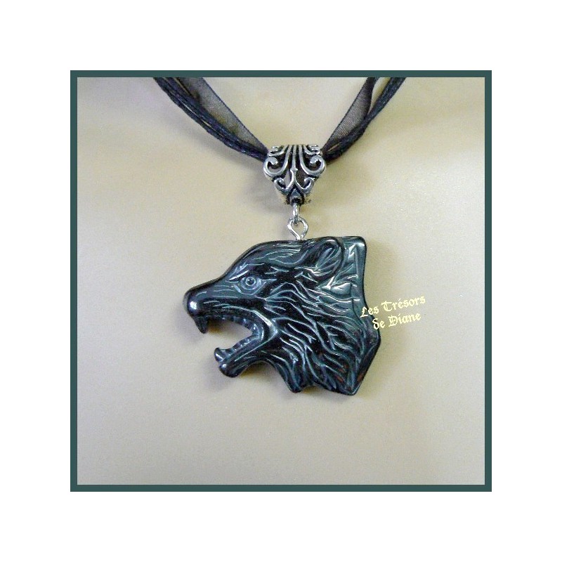 Pendentif TETE DE LOUP en hématite Pendentif TETE DE LOUP en hématite