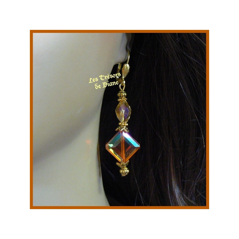 Boucles d'oreilles en cristal irisé faceté orange Boucles d'oreilles en cristal irisé faceté orange