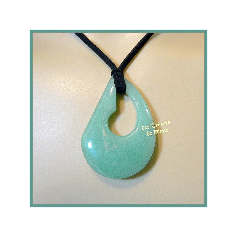 Pendentif TRIBAL en AVENTURINE naturelle Pendentif TRIBAL en AVENTURINE naturelle