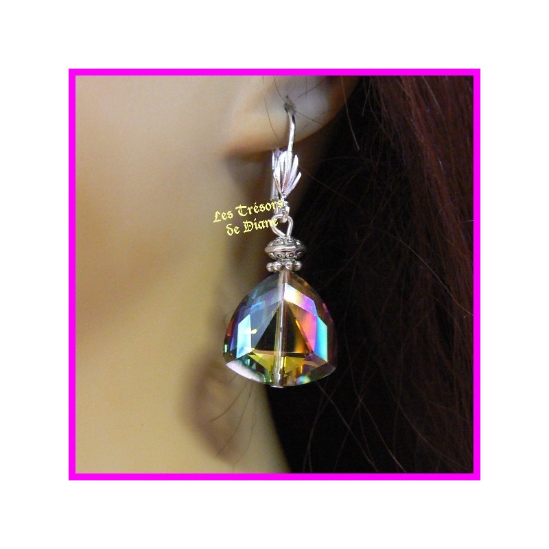 Boucles d'oreilles en cristal faceté triangulaire