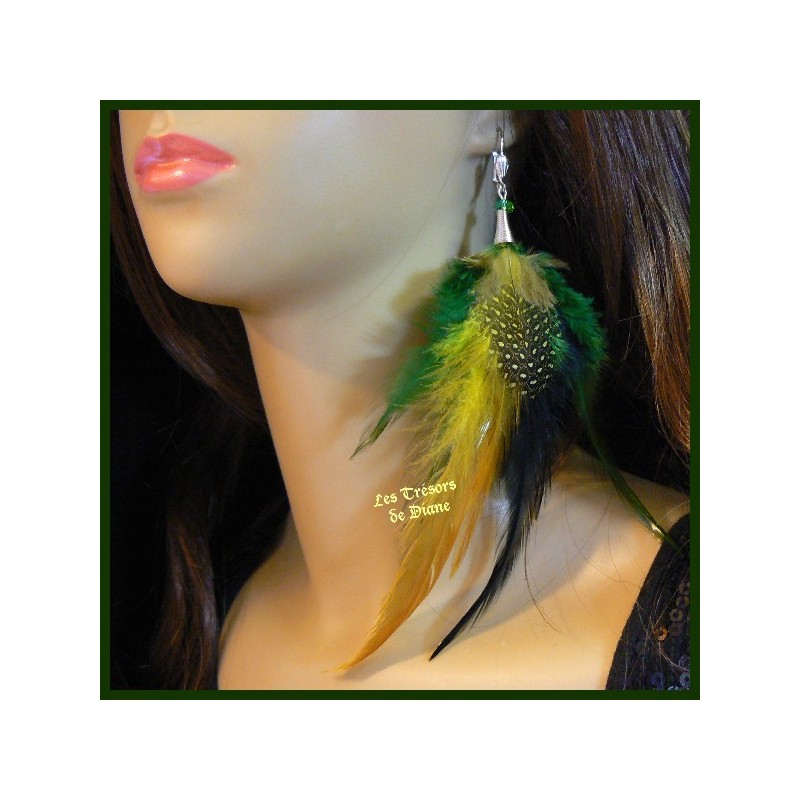 Boucles d'oreilles FROU FROU en plumes véritables Boucles d'oreilles FROU FROU en plumes véritables