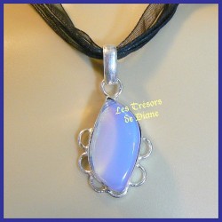 Pendentif en OPALITE sertie