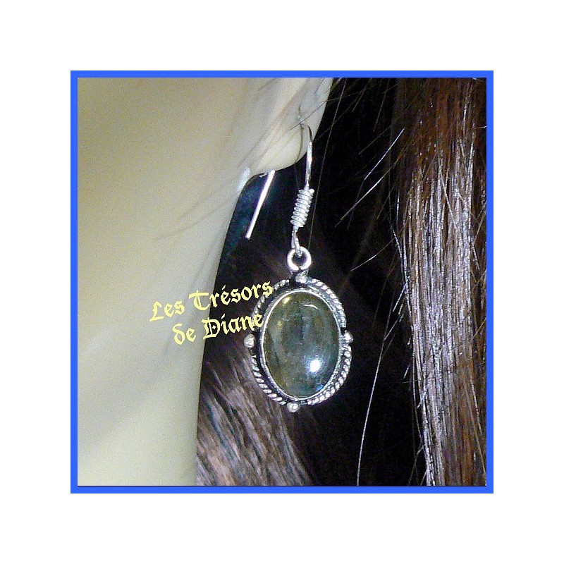 Boucles d'oreilles PRESTIGE en LABRADORITE naturelle Boucles d'oreilles PRESTIGE en LABRADORITE naturelle