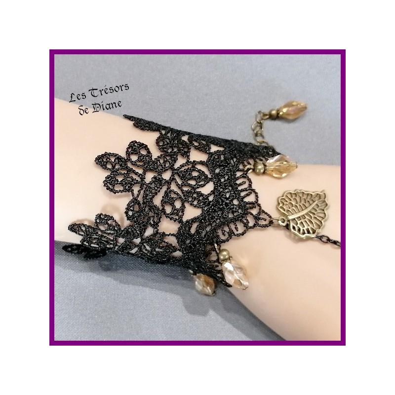Bracelet en DENTELLE et OEIL DE CHAT Bracelet en DENTELLE et OEIL DE CHAT