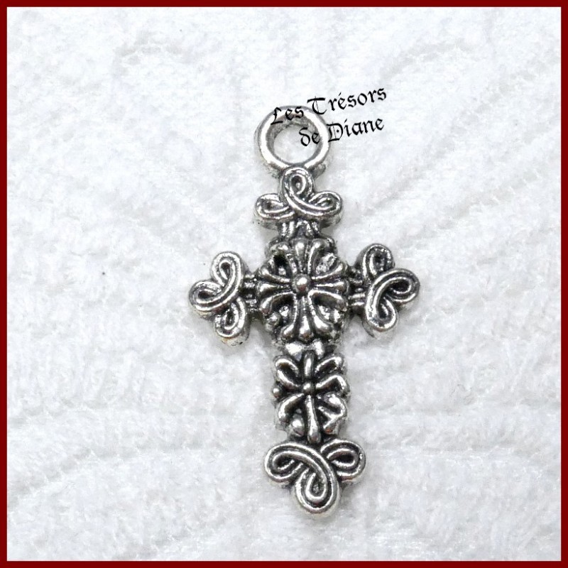 Charm CROIX GOTHIQUE