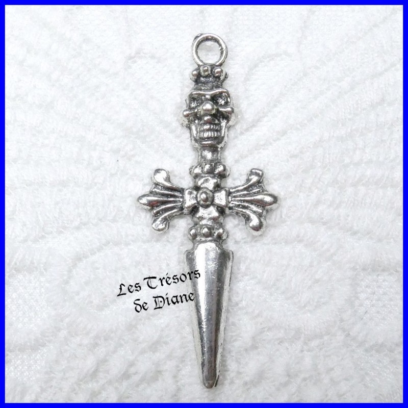 Charm CROIX GOTHIQUE