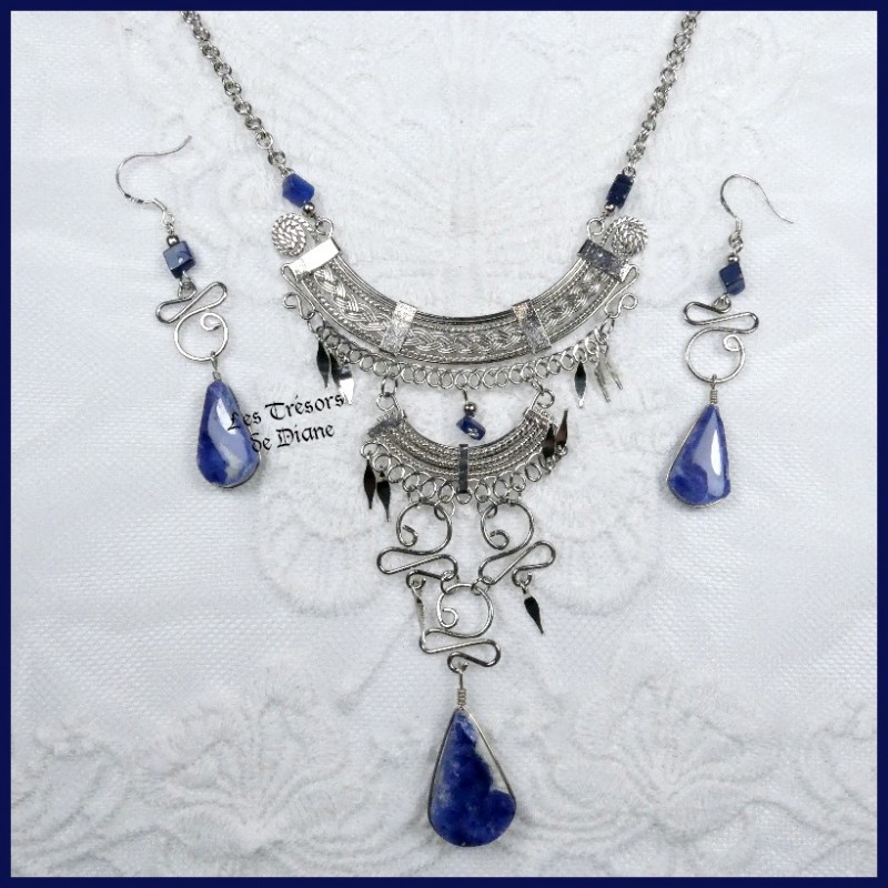 Parure du Pérou en SODALITE naturelle Parure du Pérou en SODALITE naturelle