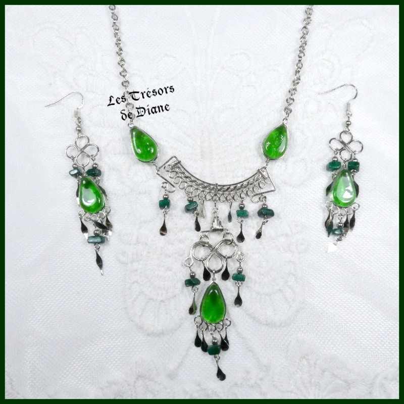 Parure du Pérou en VERRE vert Parure du Pérou en VERRE vert