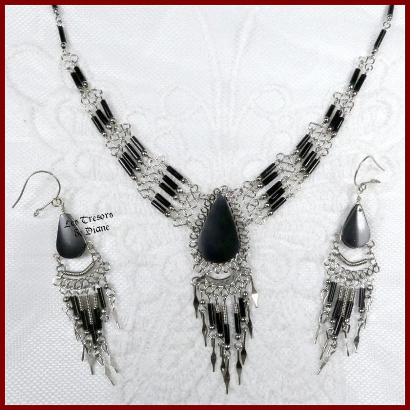 Parure du Pérou en OBSIDIENNE naturelle Parure du Pérou en OBSIDIENNE naturelle