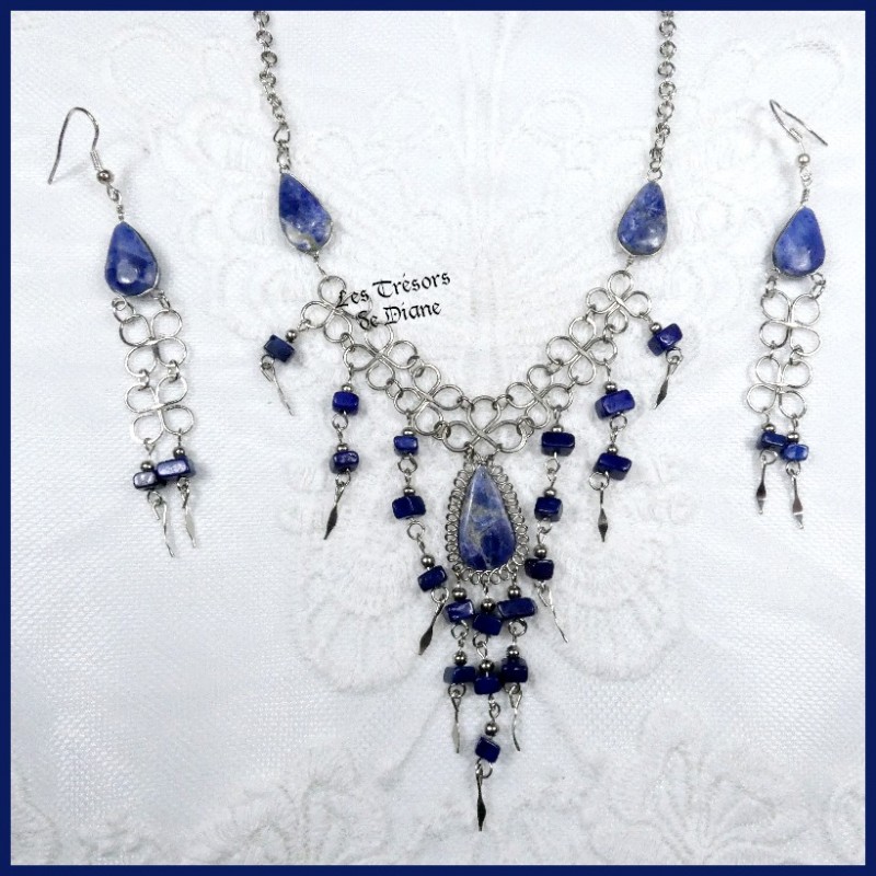 Parure du Pérou en SODALITE naturelle Parure du Pérou en SODALITE naturelle