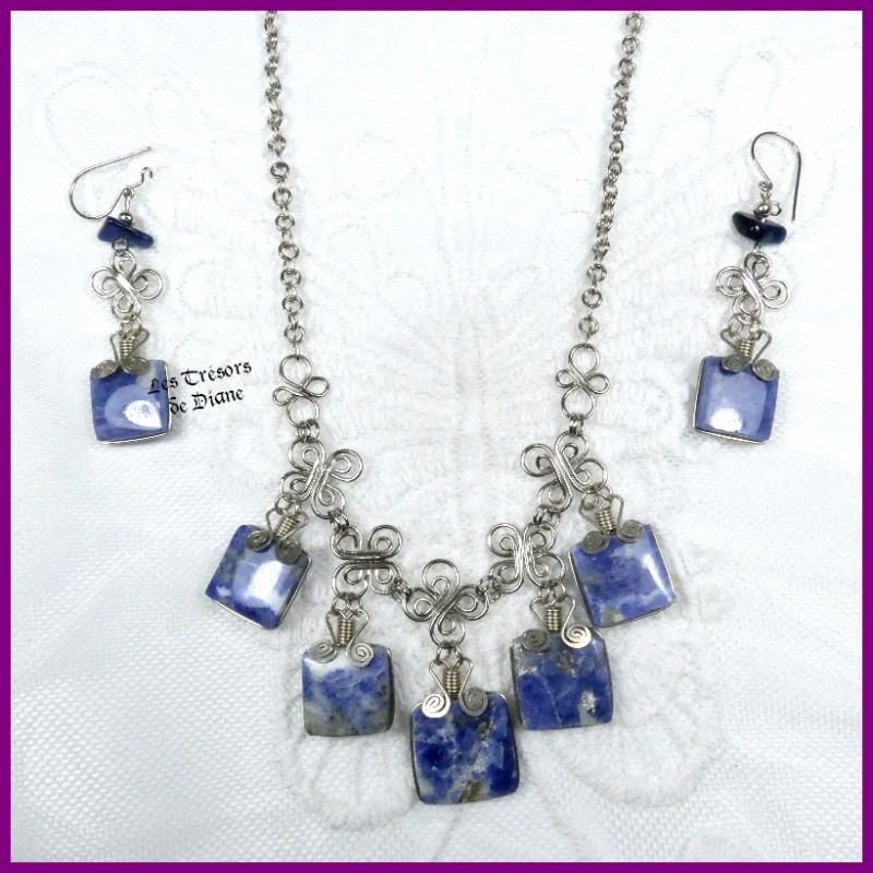 Parure du Pérou en SODALITE naturelle Parure du Pérou en SODALITE naturelle