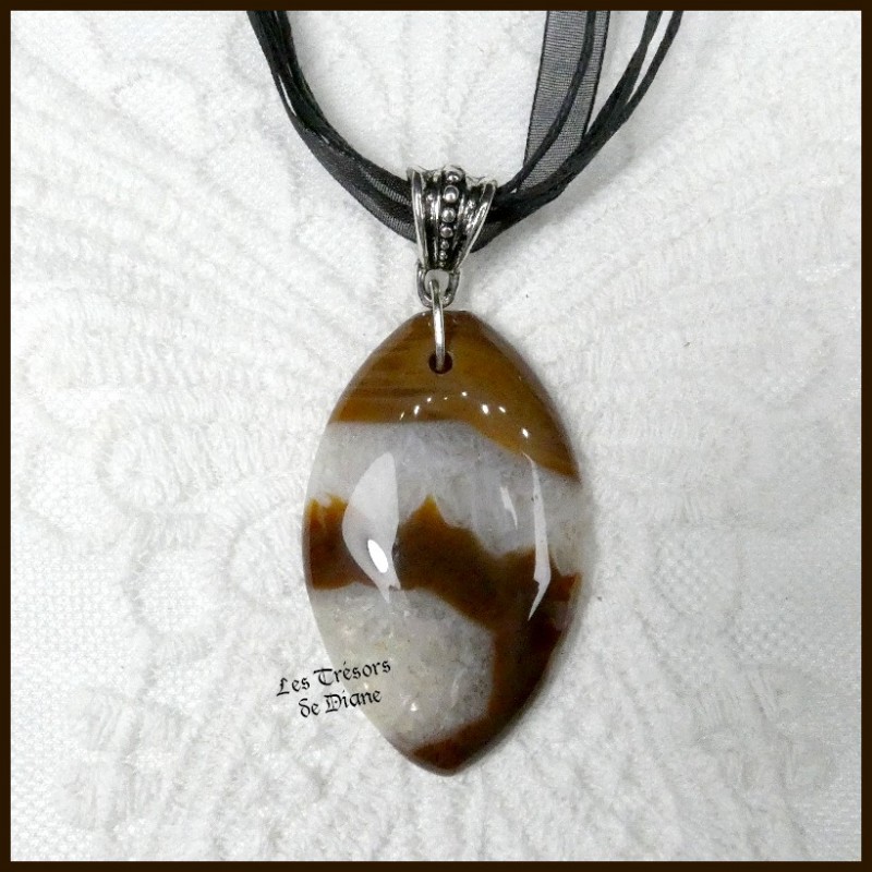 Pendentif en AGATE naturelle CALISTA Pendentif en AGATE naturelle CALISTA