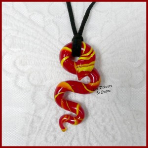 Pendentif SERPENT en verre