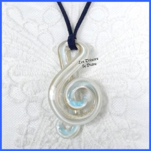 Pendentif CLE DE SOL en verre