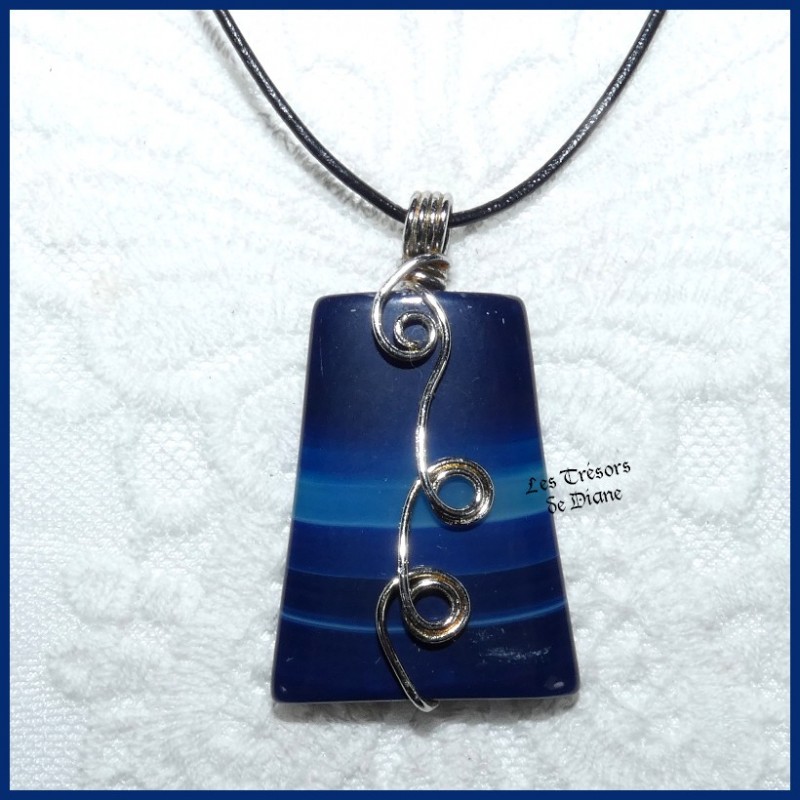 Pendentif en AGATE naturelle Pendentif en AGATE naturelle