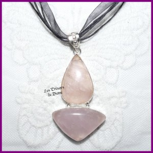 Pendentif en QUARTZ ROSE naturel et ARGENT