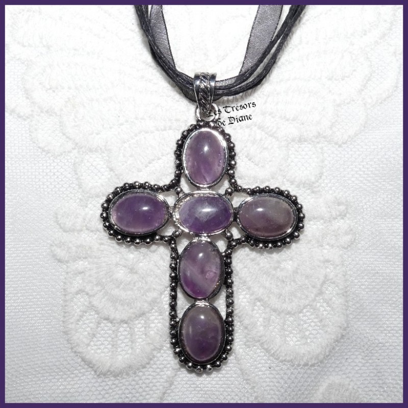 Pendentif CROIX en AMETHYSTE naturelle