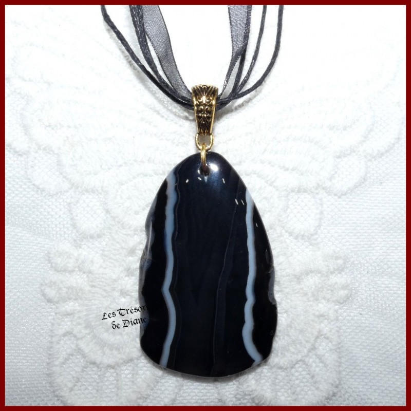 Pendentif en AGATE naturelle Pendentif en AGATE naturelle