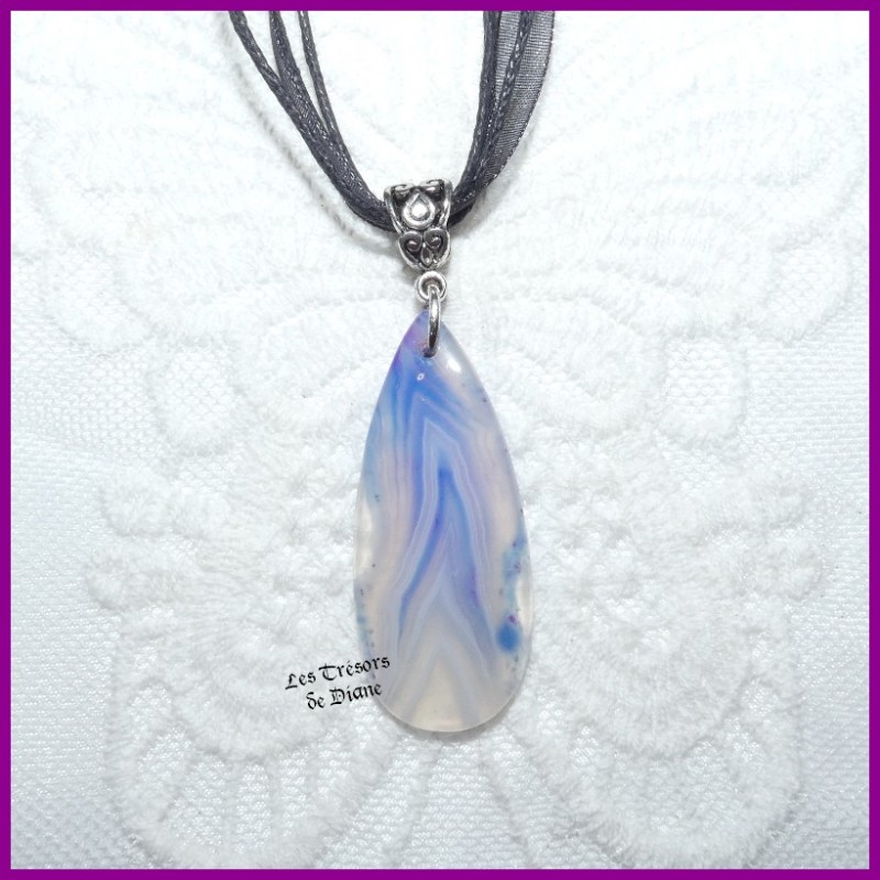 Pendentif LARME en AGATE Pendentif LARME en AGATE