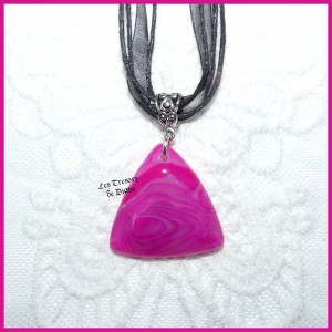 Pendentif TRIANGULAIRE en AGATE