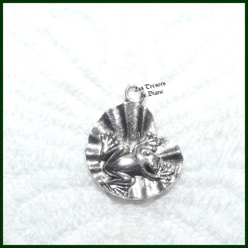 Charm GRENOUILLE SUR FEUILLE Charm GRENOUILLE SUR FEUILLE