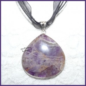 Pendentif en AMETHYSTE naturelle brute sertie