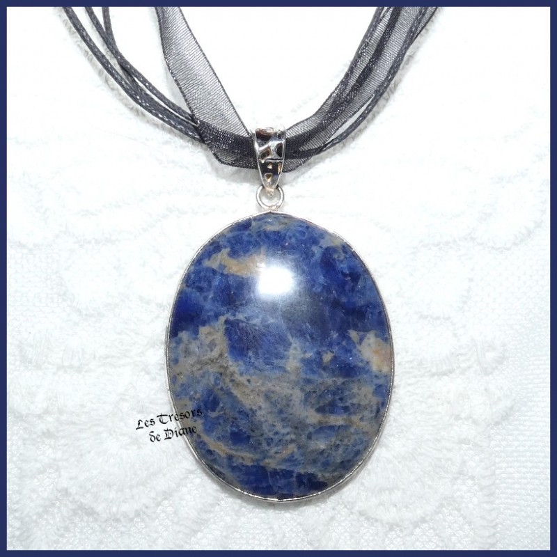 Pendentif PRESTIGE en SODALITE D'AFRIQUE naturelle